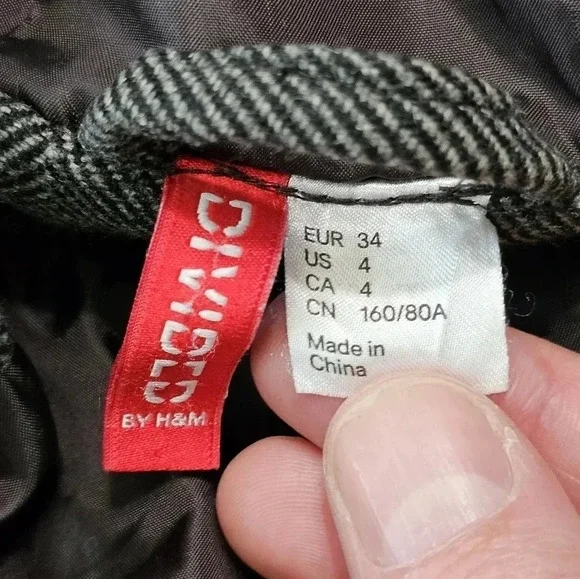 H&M Divided Gray Wool Blend Toggle Coat Hooded Y2K Academia Jacket Size 4 Preppy - Picture 4 of 7